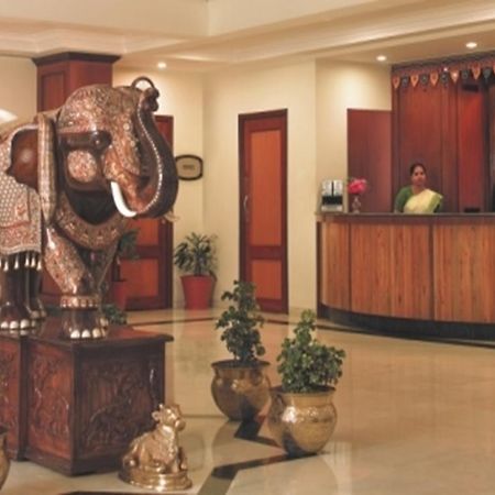 Renest Shraddha Inn - Ширді Інтер'єр фото
