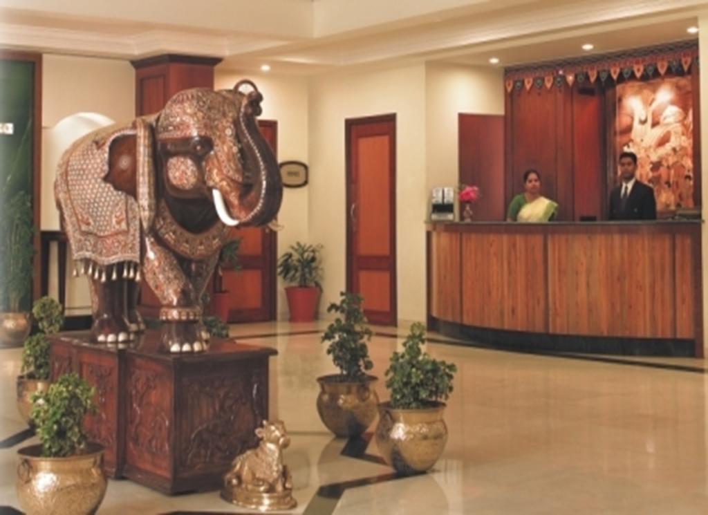 Renest Shraddha Inn - Ширді Інтер'єр фото