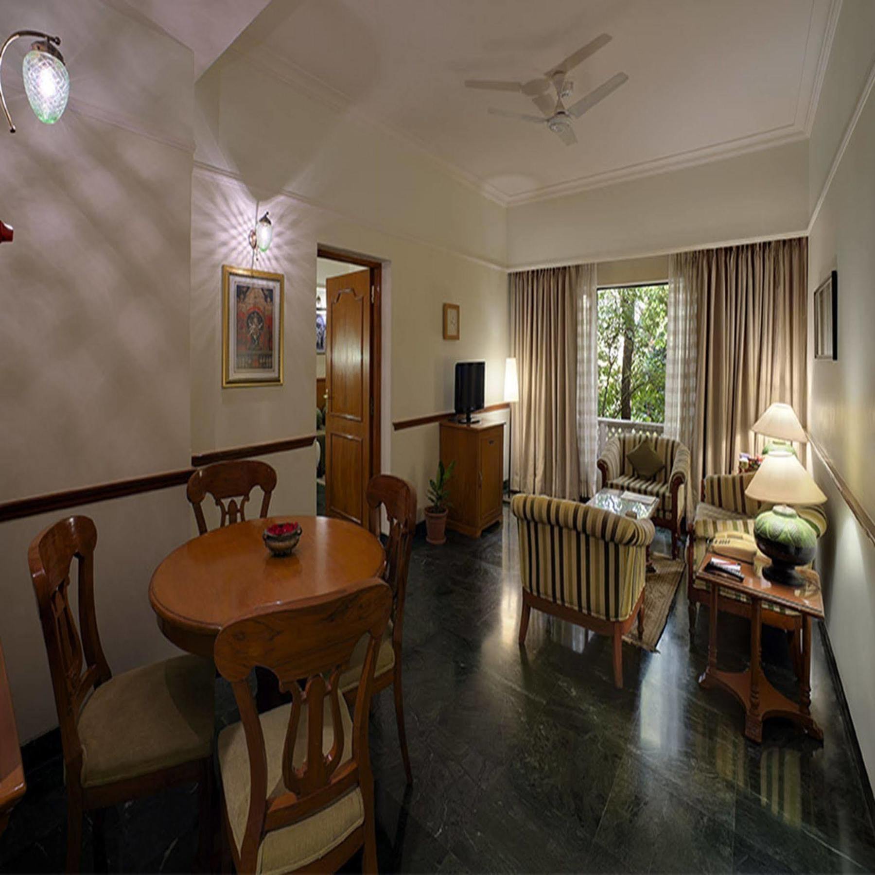 Renest Shraddha Inn - Ширді Екстер'єр фото